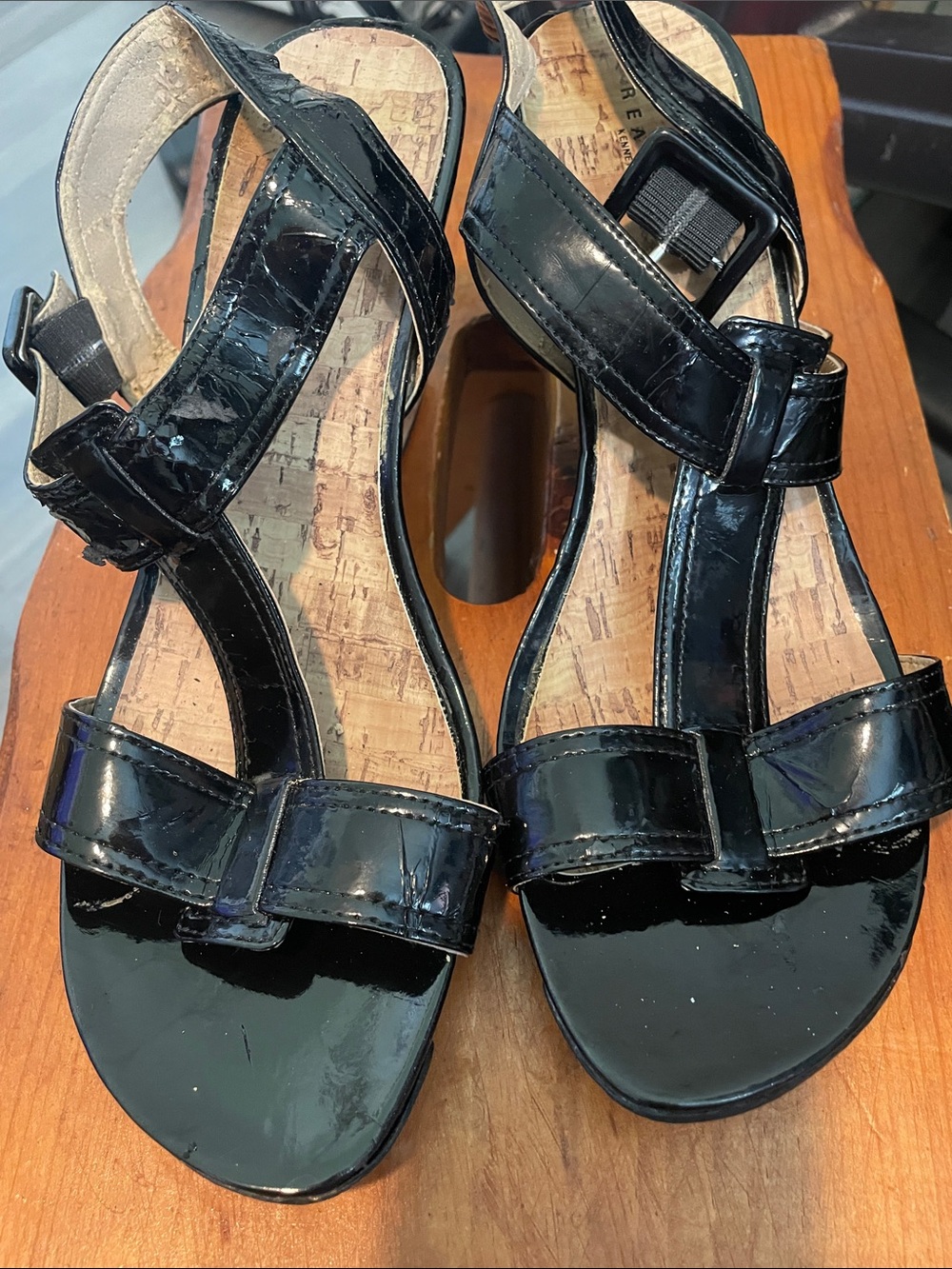 Kenneth Cole Reaction Black Patent Leather T-Strap Wedge Mules